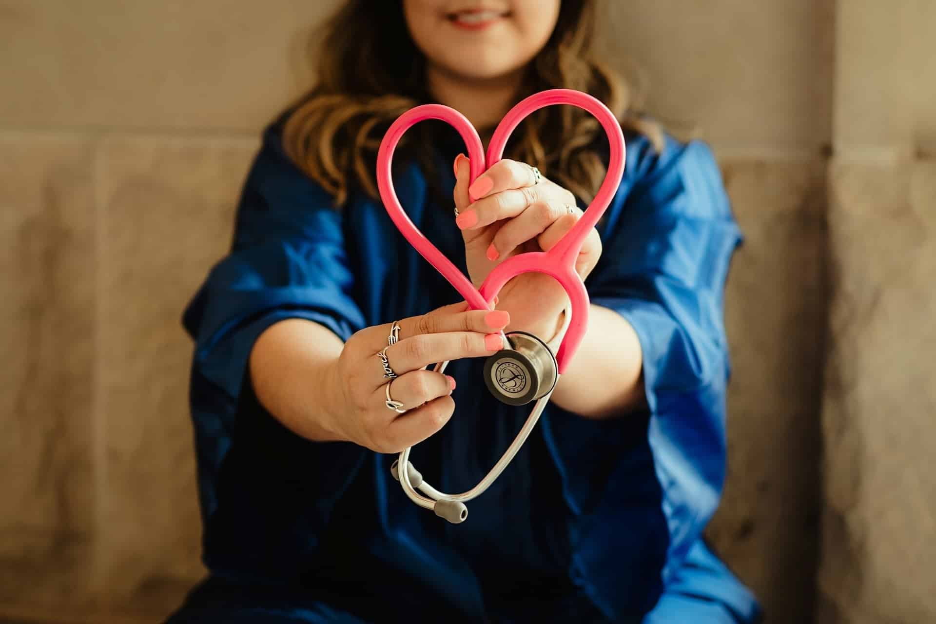heart-shaped-stethoscope